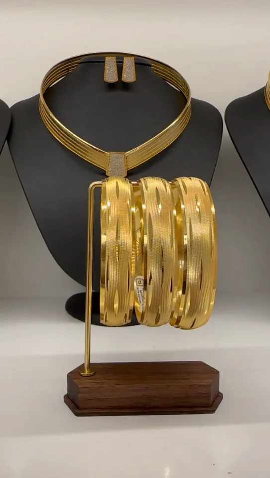 Altın Renginde Lak Kaplama BRACCIALE 1,50 cm - BL15032 - Mad Gold bracciali da 1,50 cm