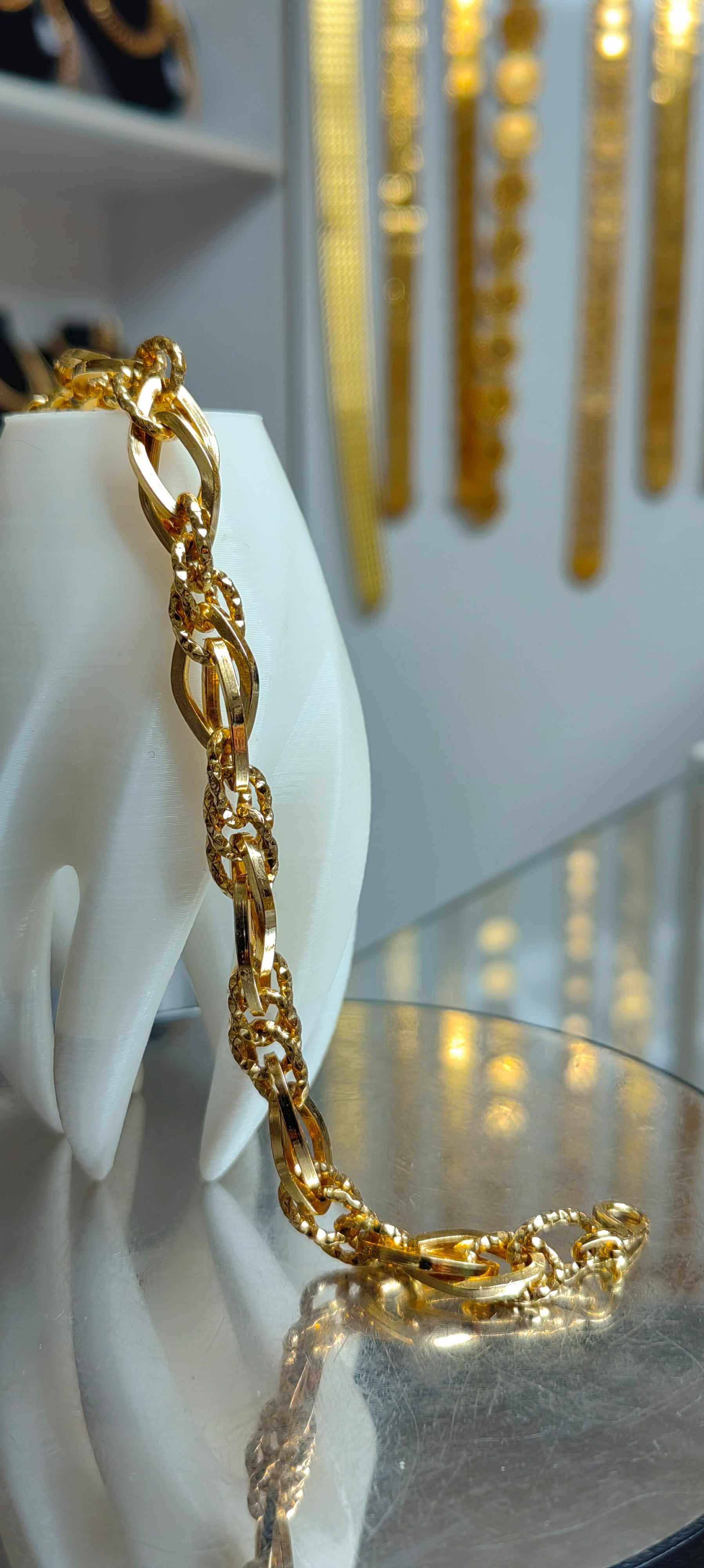 Altın Renginde Lak Kaplama Sormusranneke - BKL015 - Mad Gold rannerenkaita