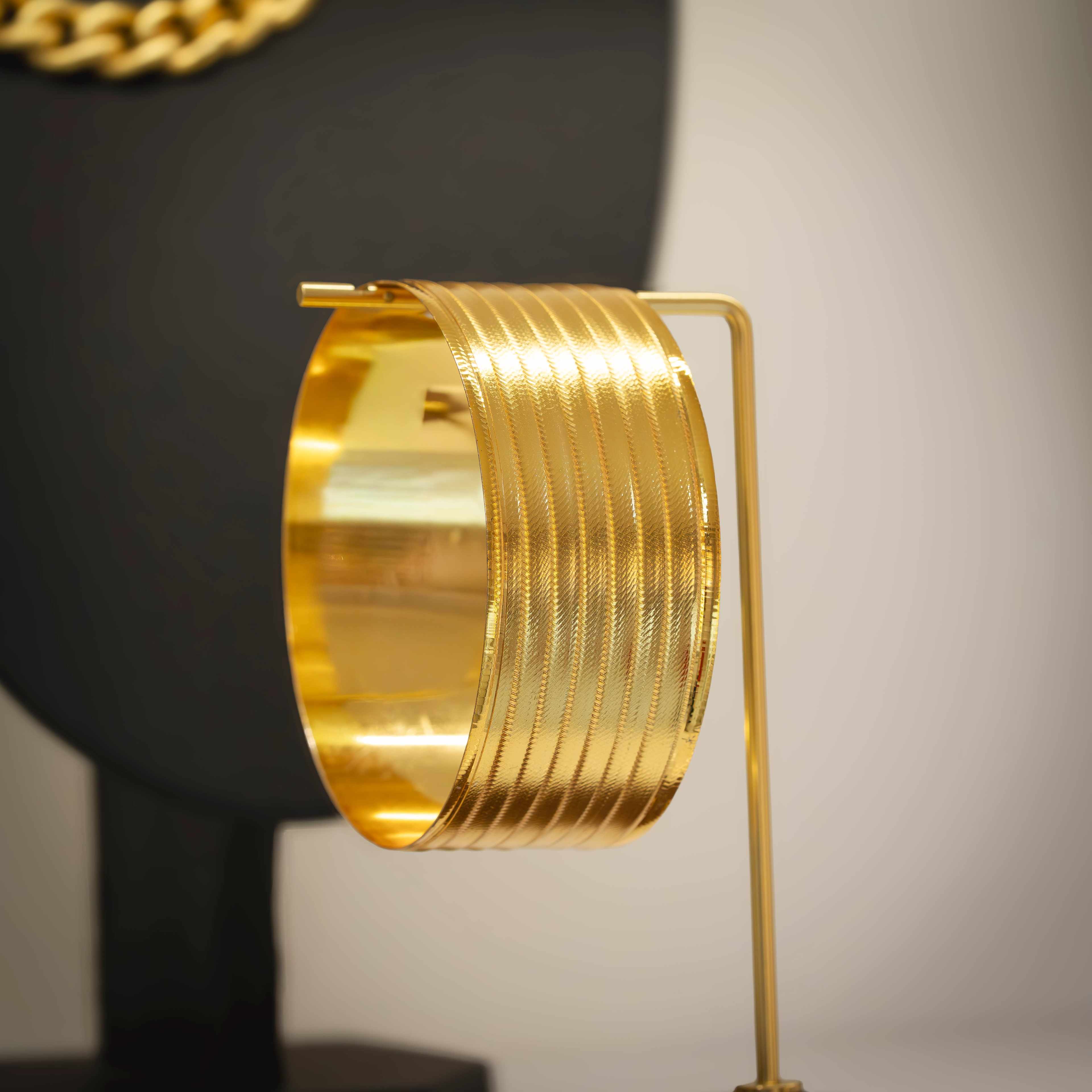 Altın Renginde Lak Kaplama BRACCIALE TRABZON 3,00 cm - BCBL003 - Mad Gold bracciali da 3 cm