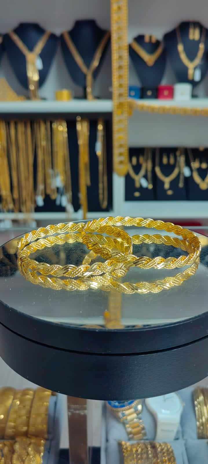 Altın Renginde Lak Kaplama Bracciale in maglia sottile - ORGL002 - Mad Gold bracciali lavorati a maglia