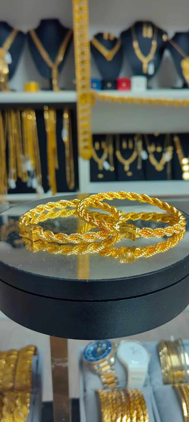 Altın Renginde Lak Kaplama Bracciale a polsino lavorato a maglia - ORGL008 - Mad Gold bracciali lavorati a maglia