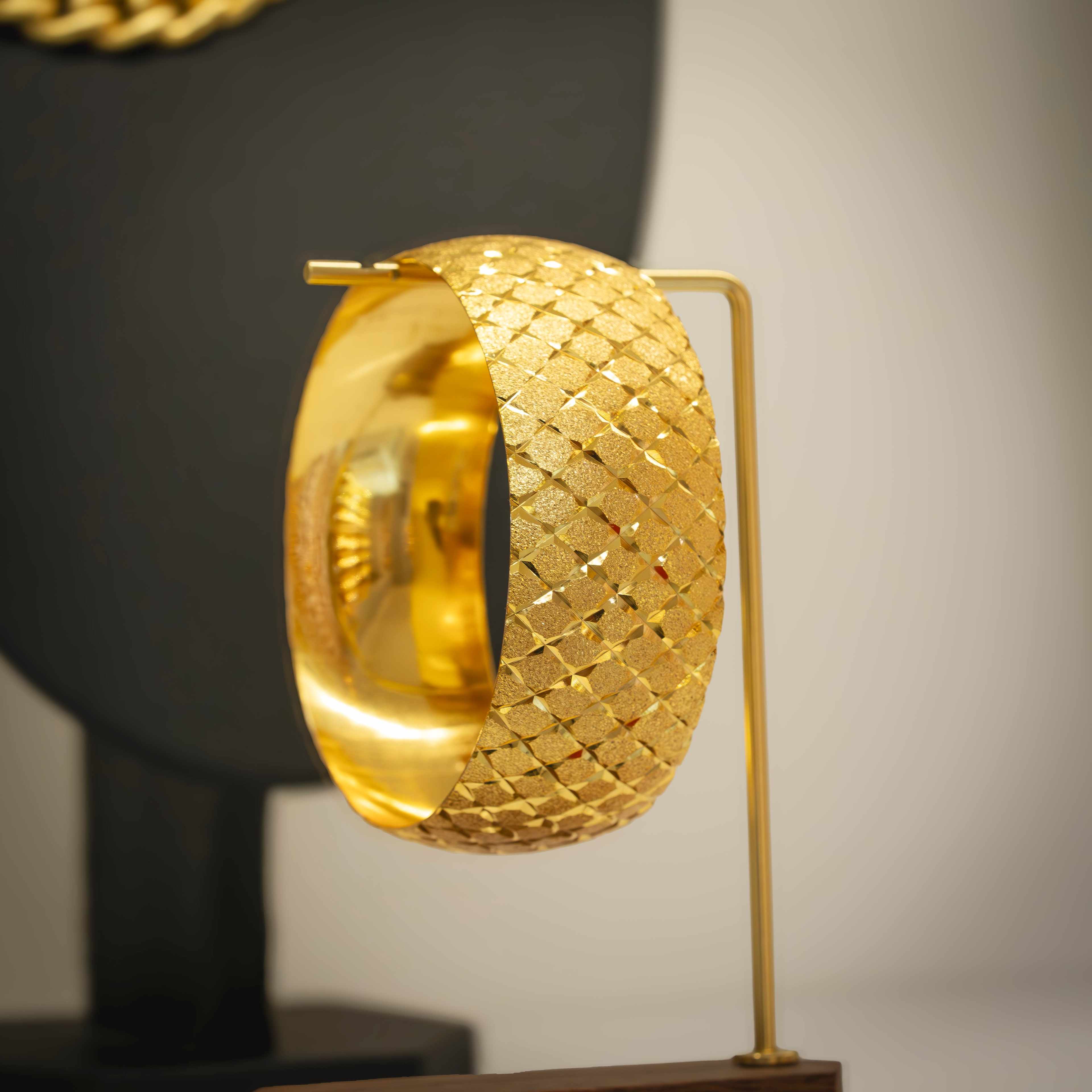 Altın Renginde Lak Kaplama Bracciale da 3 cm - Mad Gold bracciali da 3 cm