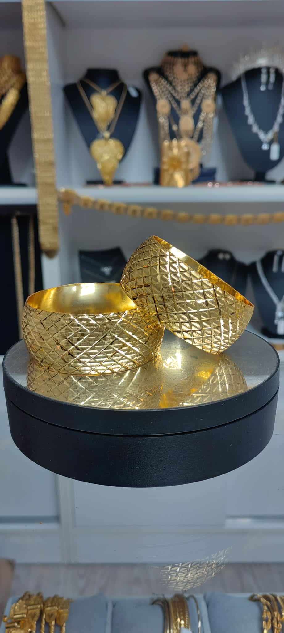 Altın Renginde Lak Kaplama BRACCIALE 3,00 cm - 30016 - Mad Gold bracciali da 3 cm