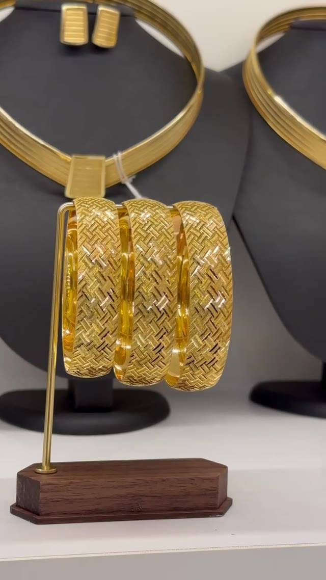 1.50cm BİLEZİK - BL15021 video önizlemesi