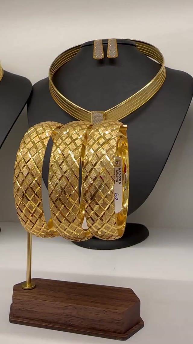 1.50cm Baklava desen BİLEZİK - BL15034 video önizlemesi