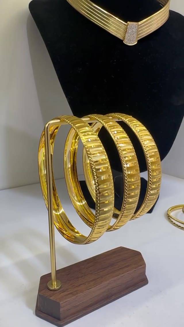 1.00 cm bilezik  video önizlemesi