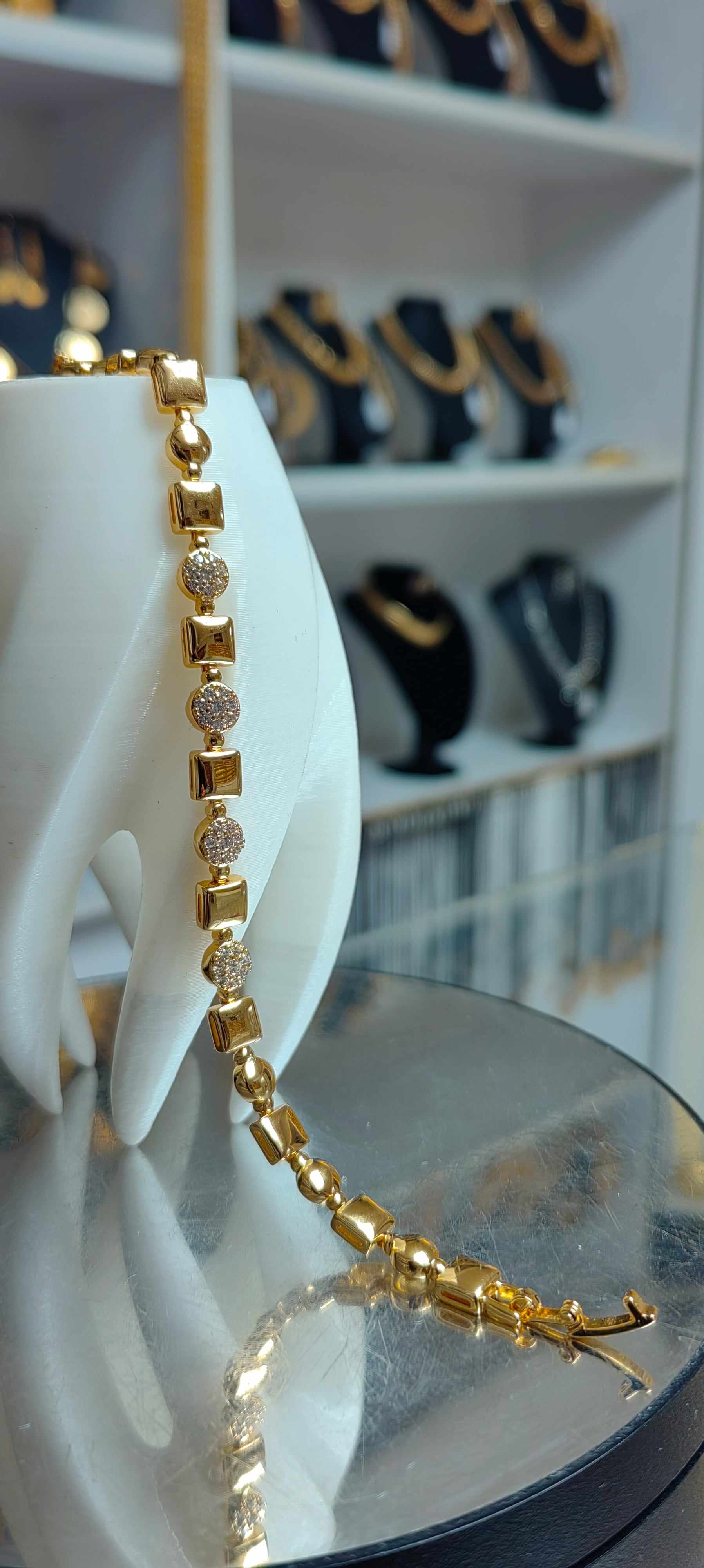 Mikron Kaplama Zirkon taşlı şık bileklik - Mad Gold vòng tay