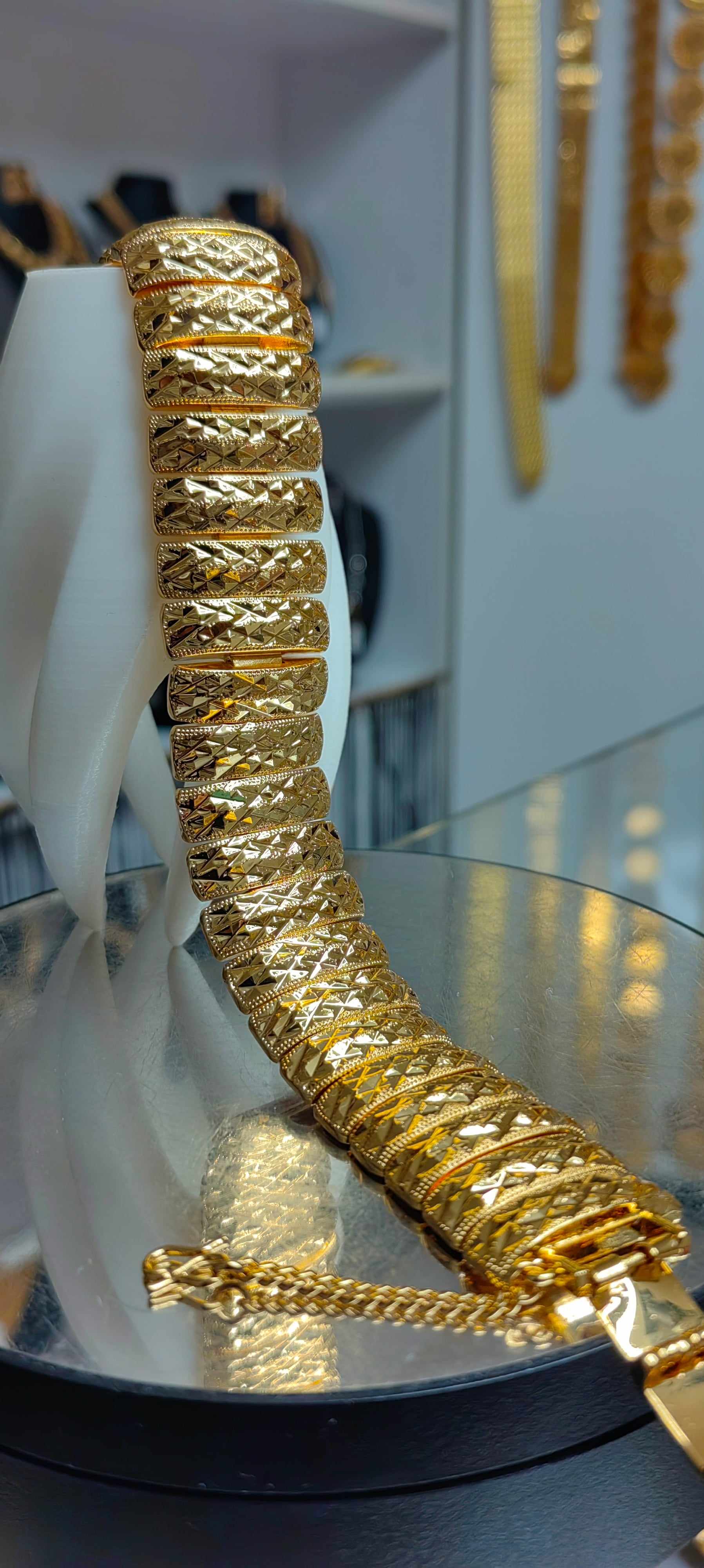 Mikron Kaplama mẫu vòng tay còng tay - Mad Gold