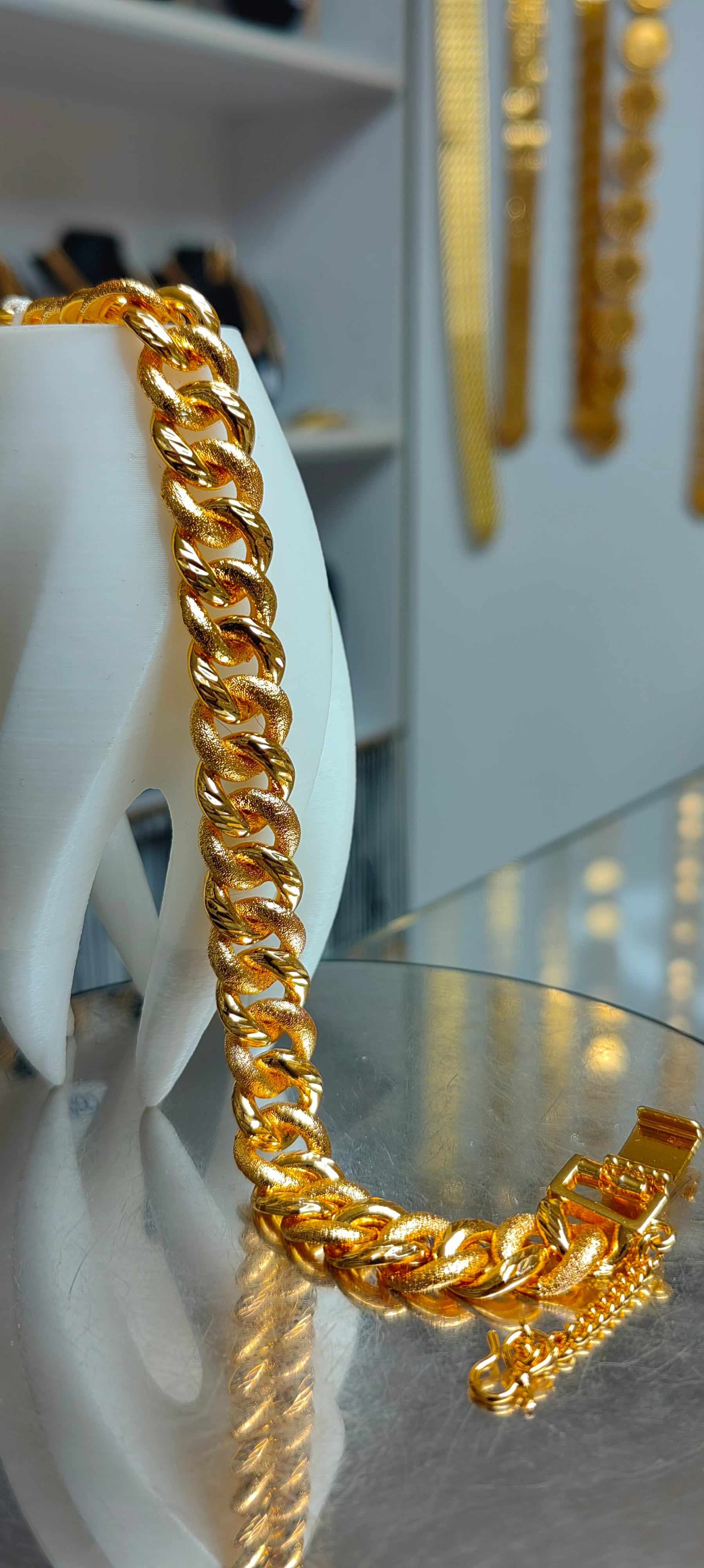 Mikron Kaplama vòng tay sành ăn - Mad Gold