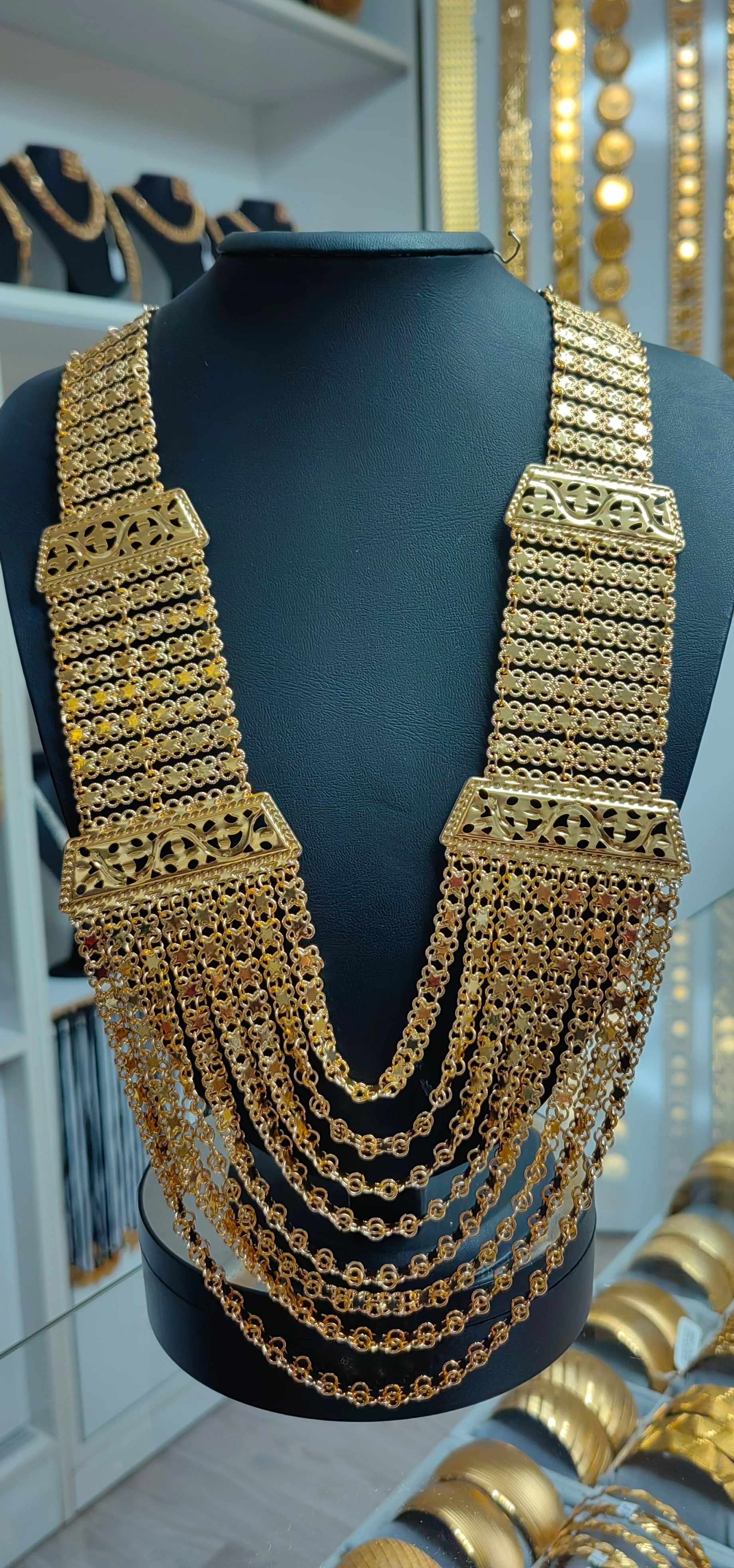 Akıtma (Madonna) kolye