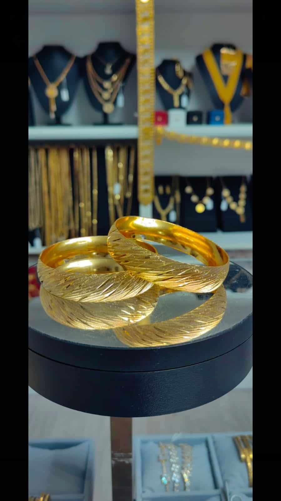 Altın Renginde Lak Kaplama 1,50cm NÁRAMEK - BL15027 - Mad Gold 1,50 cm náramky