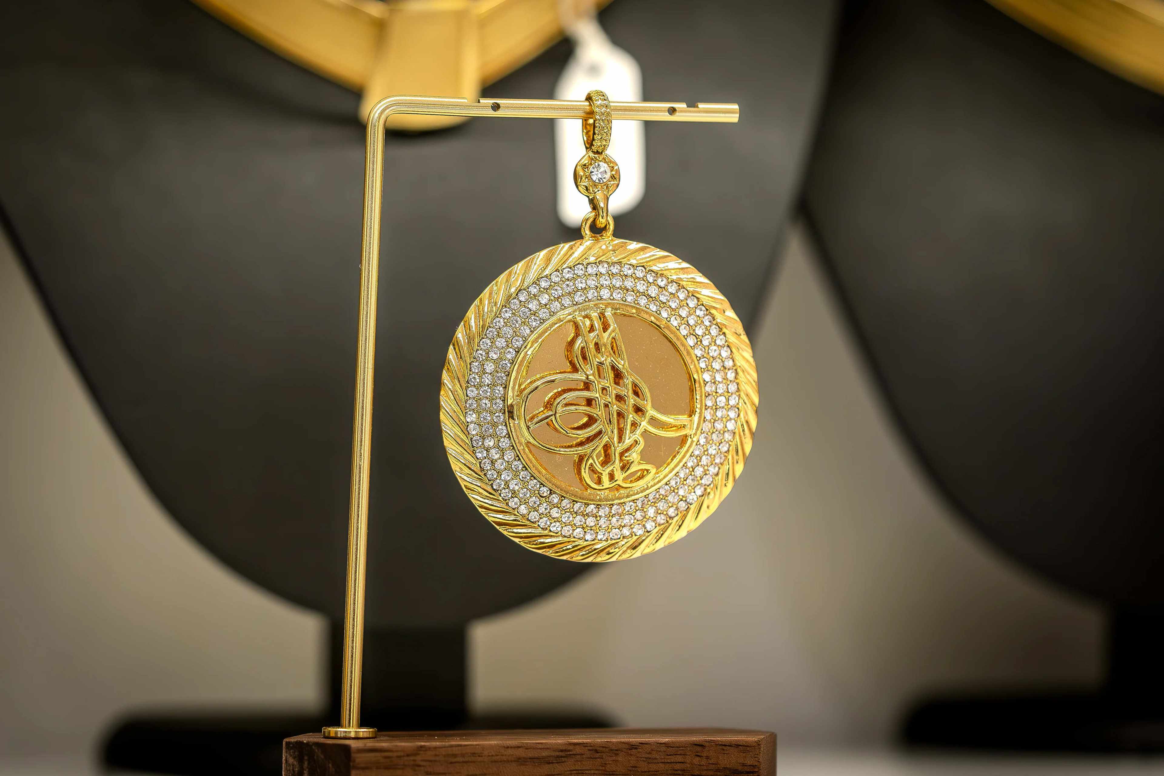 Altın Kaplama Tuğralı Kolye Uç - Mad Gold kolye ucu