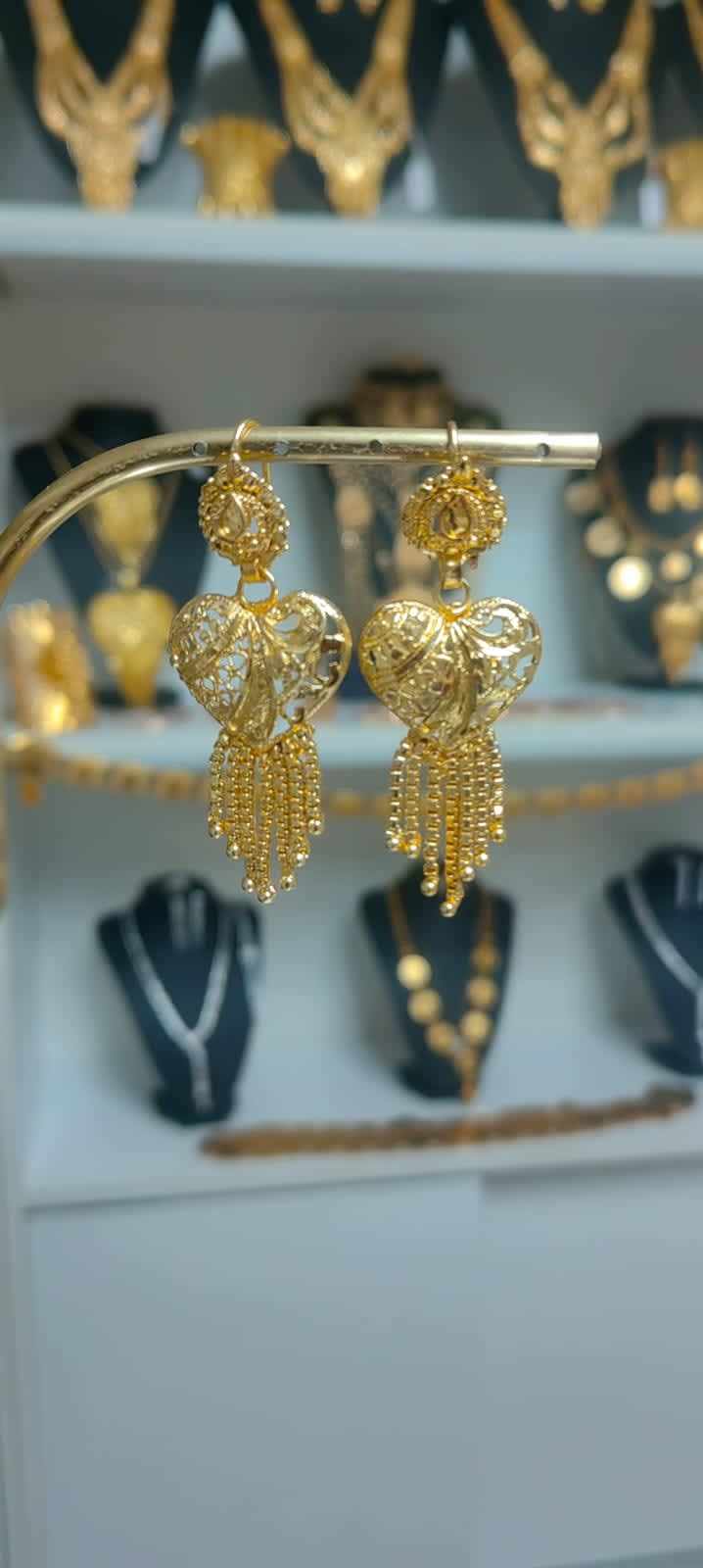Altın Renginde Lak Kaplama Hint Küpe -HKPL016 - Mad Gold hint küpeler