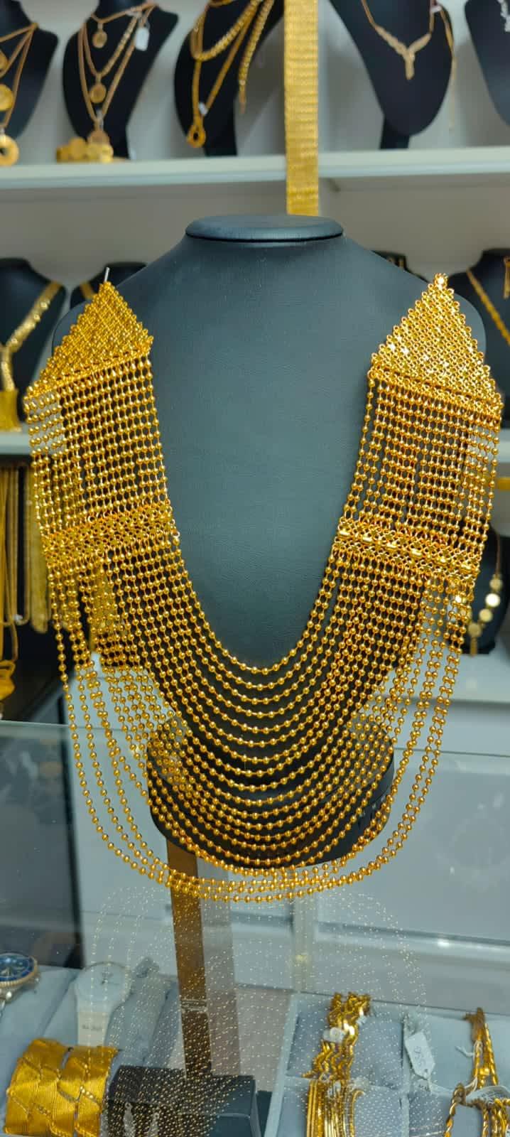 Madonna (Akıtma) Kolye - Görsel 1