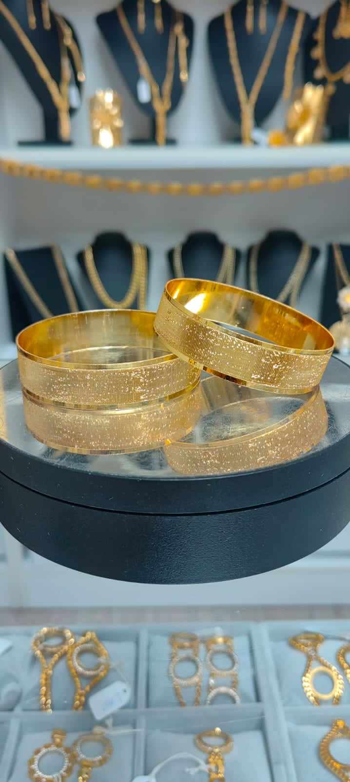 Altın Renginde Lak Kaplama 1.50 cm Trabzon Bilezik -BCBL050 - Mad Gold 1.50 cm bilezikler