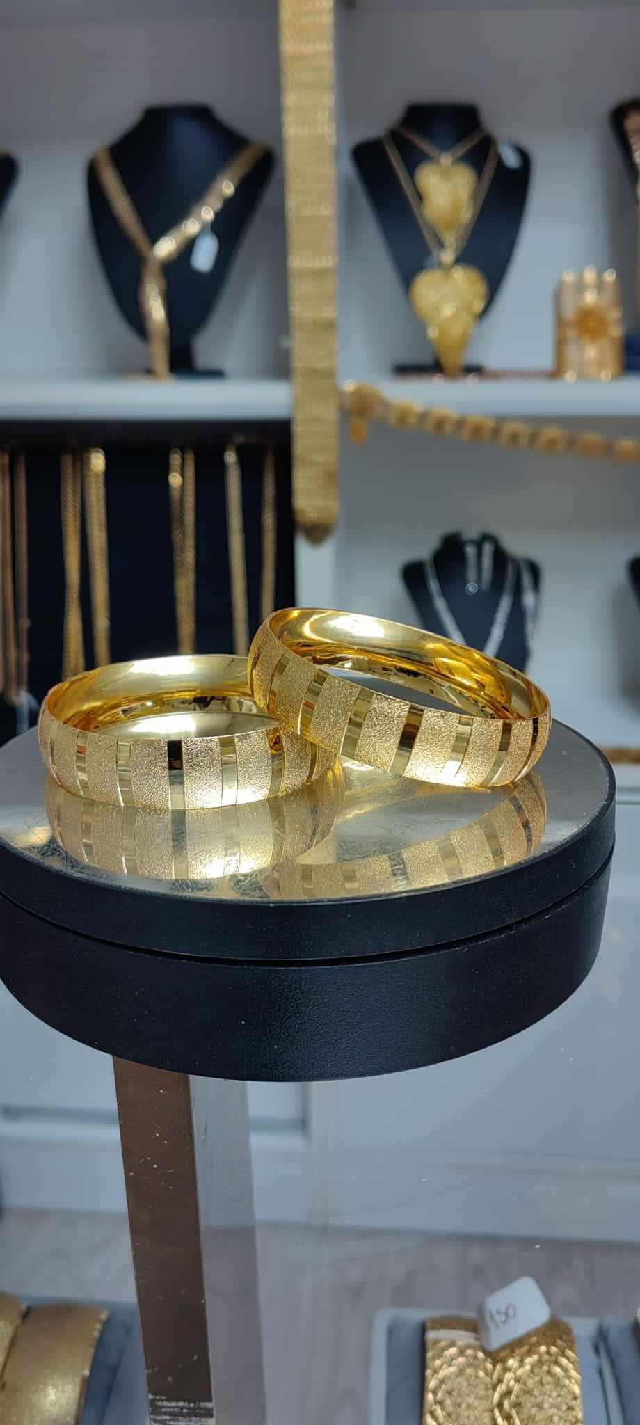 Altın Renginde Lak Kaplama 1.50 cm BİLEZİK - BL15048 - Mad Gold 1.50 cm bilezikler