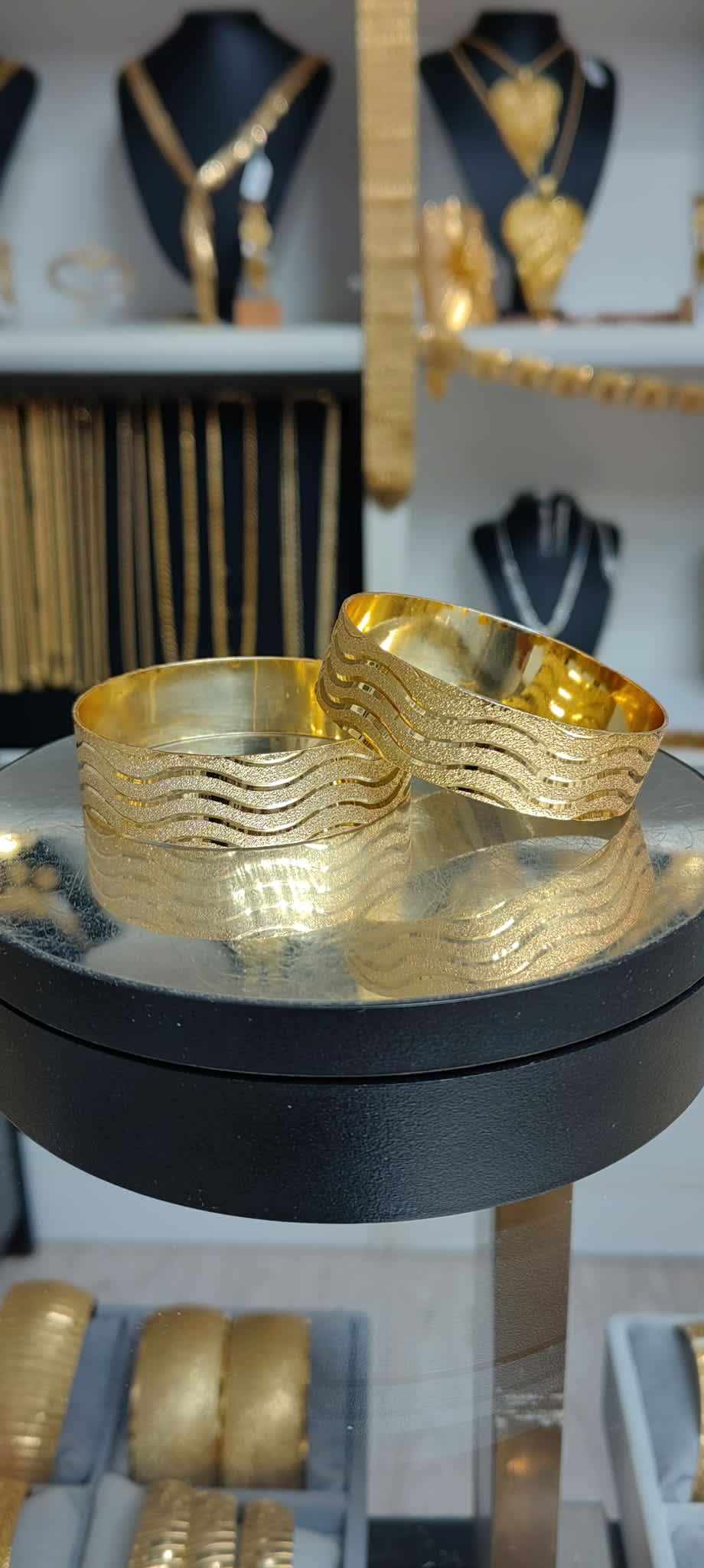 Altın Renginde Lak Kaplama 1.50 cm TRABZON BİLEZİK - BL15055 - Mad Gold 1.50 cm bilezikler