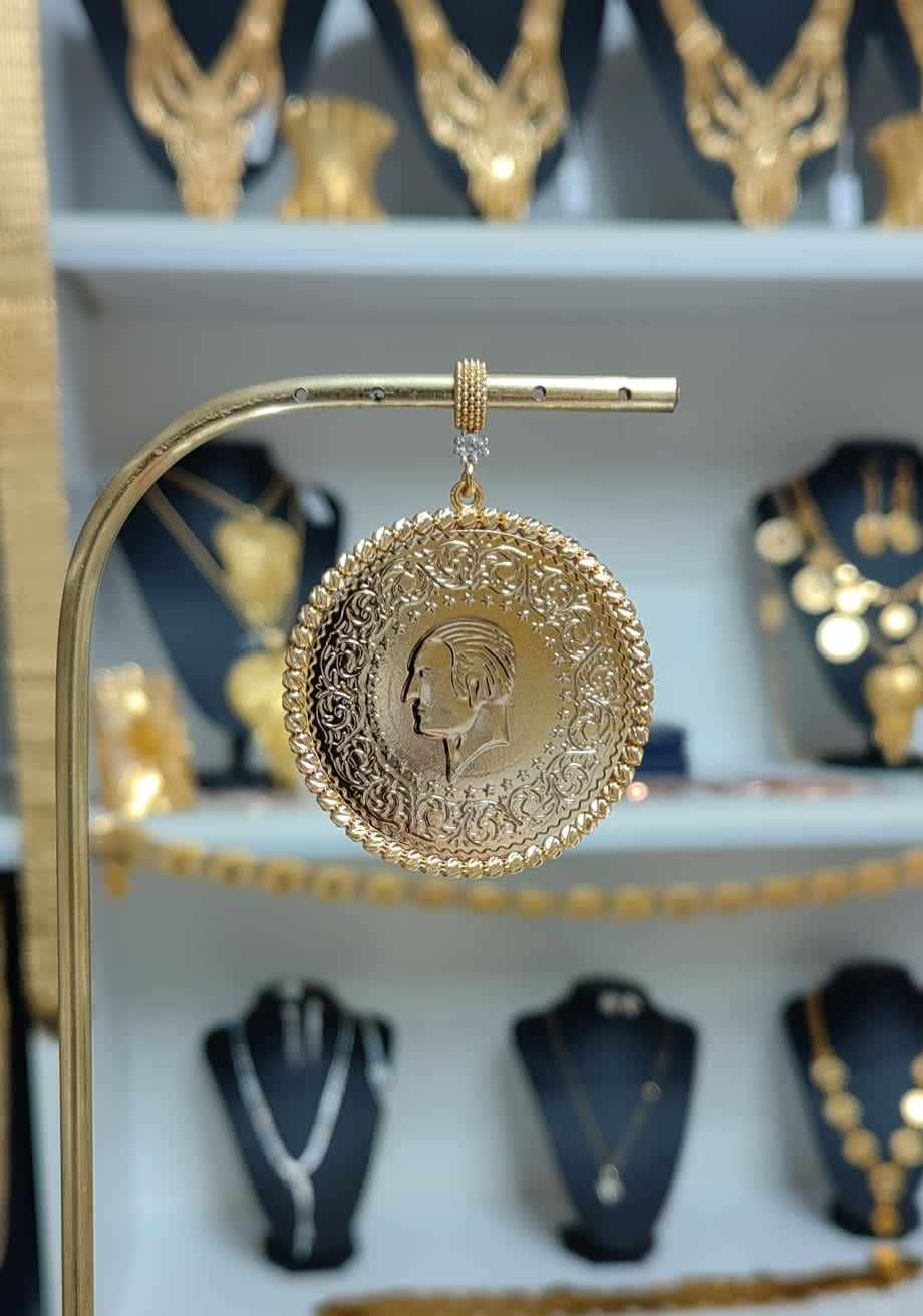 Altın Renginde Lak Kaplama Dorika Gremise - TCA0011 - Mad Gold kolye ucu ve çerçeveler