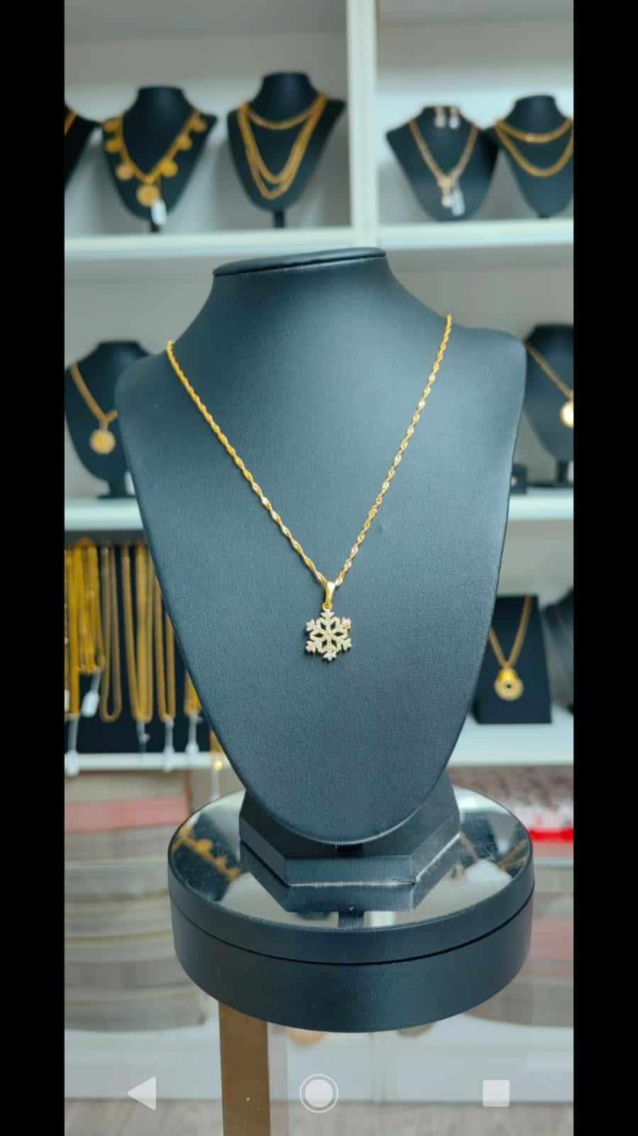 Altın Renginde Lak Kaplama Kar Tanesi Kolye - KLA015 - Mad Gold kolyeler