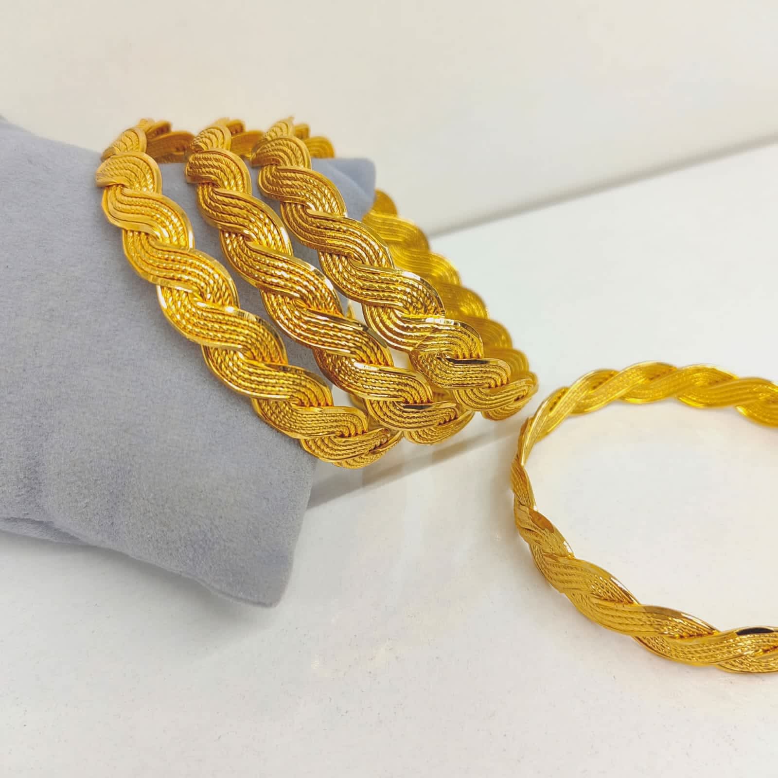 1 cm Örgü Demo Bilezik - ORGA002 - 1 Cm Bilezikler | Mad Gold İmitasyon tel bilezik modelleri altın kaplama - 1 cm Örgü Demo Bilezik - ORGA002 - 1 Cm Bilezikler