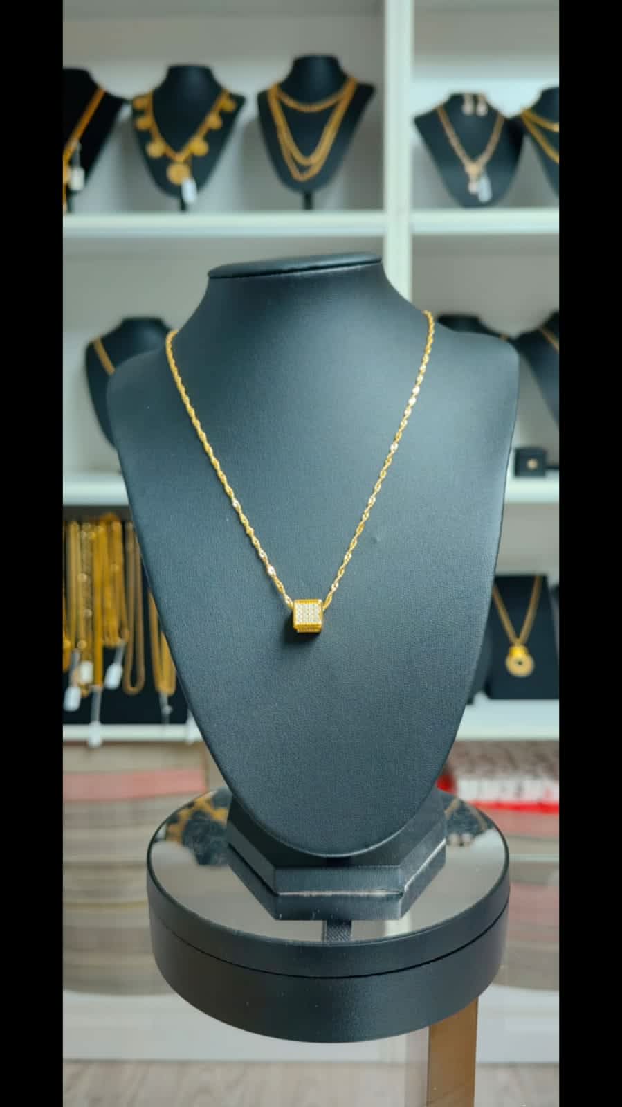 Zar Modeli Kolye - ZKLA010 | Mad Gold İmitasyon takı e-ticaret dönüşüm oranı artırma - Zar Modeli Kolye - ZKLA010